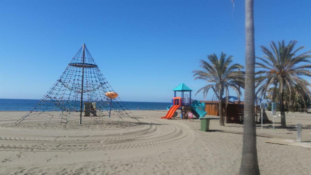 Puerto Deportivo 에스테포나 외부 사진